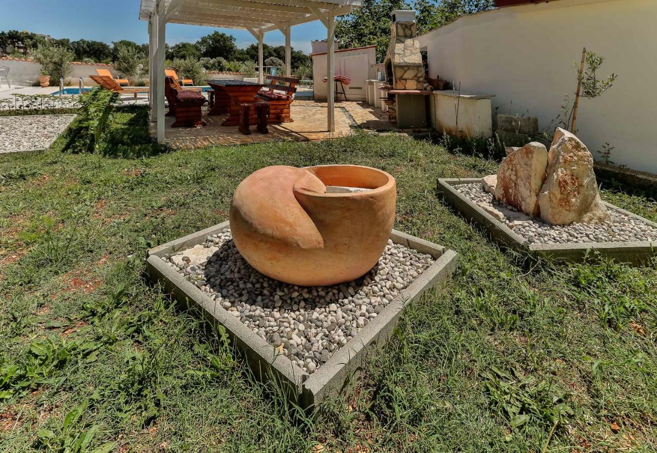 Apartments Dora Victoria Dream Μεντουλίν Εξωτερικό φωτογραφία