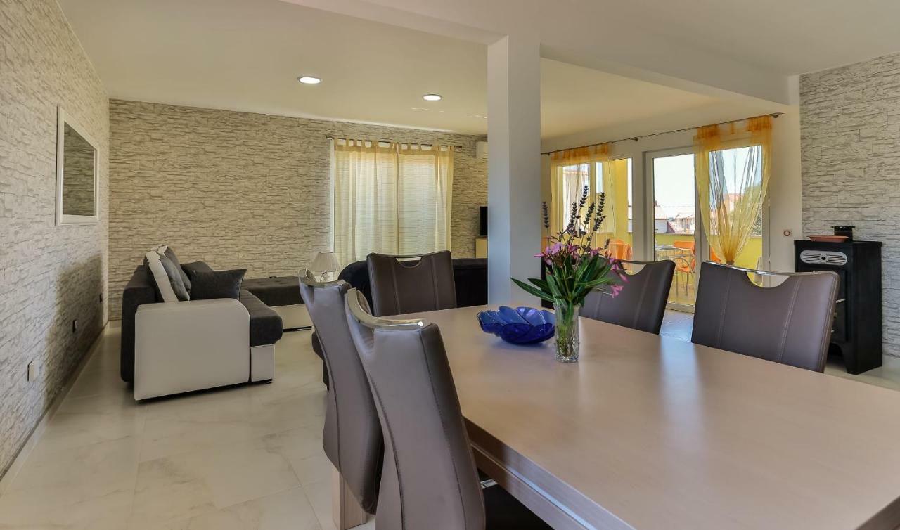Apartments Dora Victoria Dream Μεντουλίν Εξωτερικό φωτογραφία