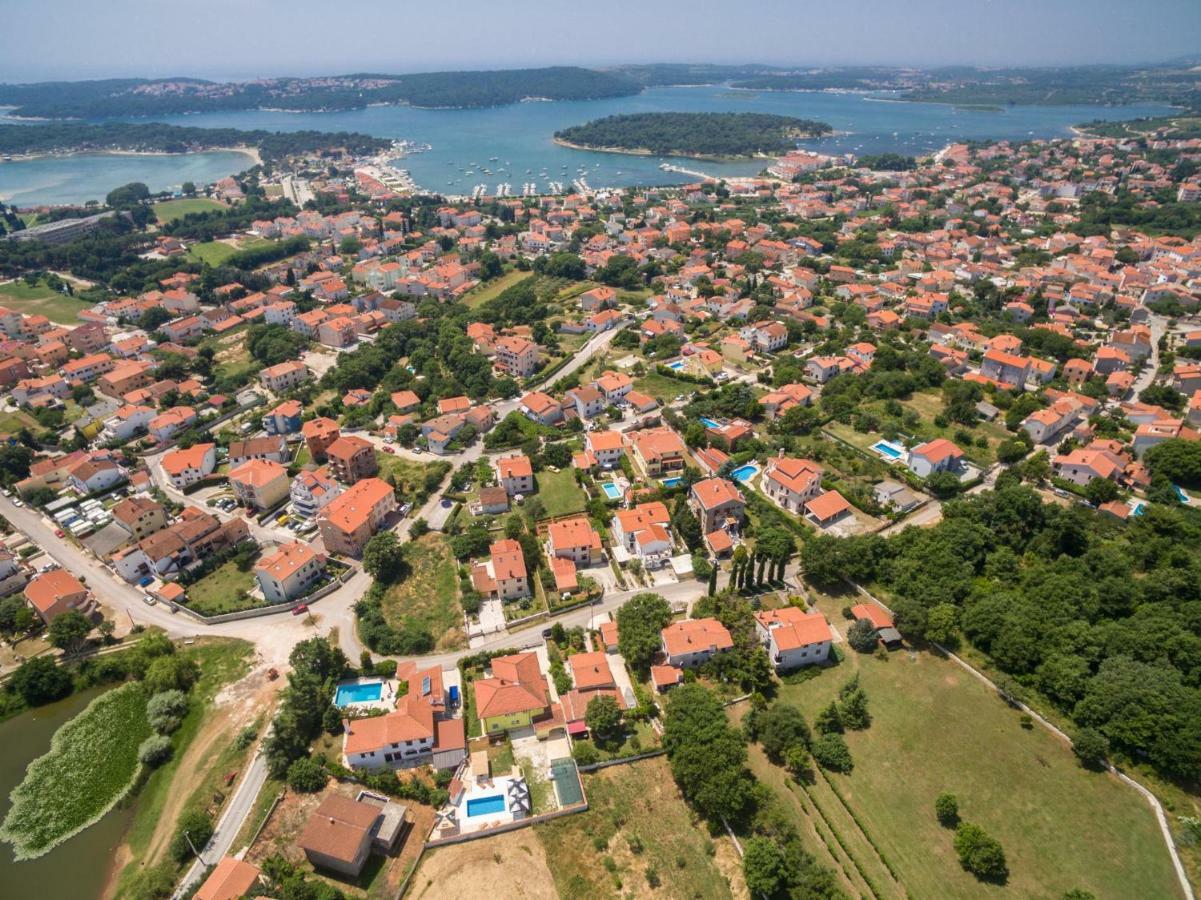 Apartments Dora Victoria Dream Μεντουλίν Εξωτερικό φωτογραφία