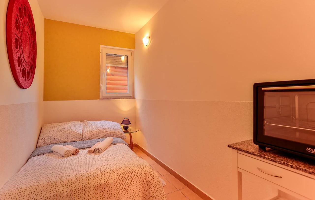 Apartments Dora Victoria Dream Μεντουλίν Εξωτερικό φωτογραφία