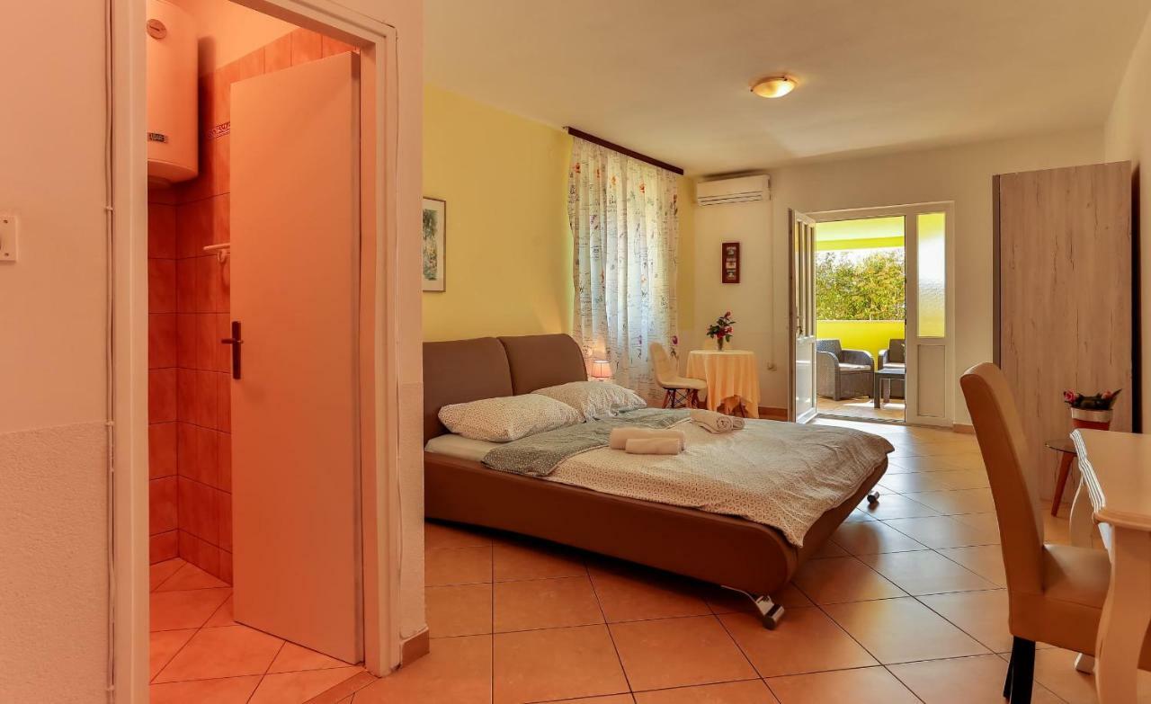 Apartments Dora Victoria Dream Μεντουλίν Εξωτερικό φωτογραφία