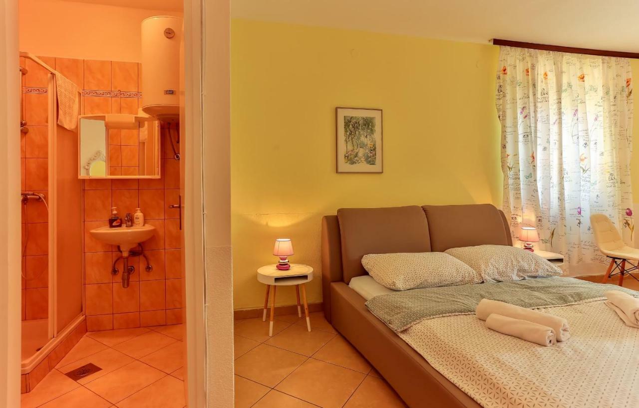 Apartments Dora Victoria Dream Μεντουλίν Εξωτερικό φωτογραφία