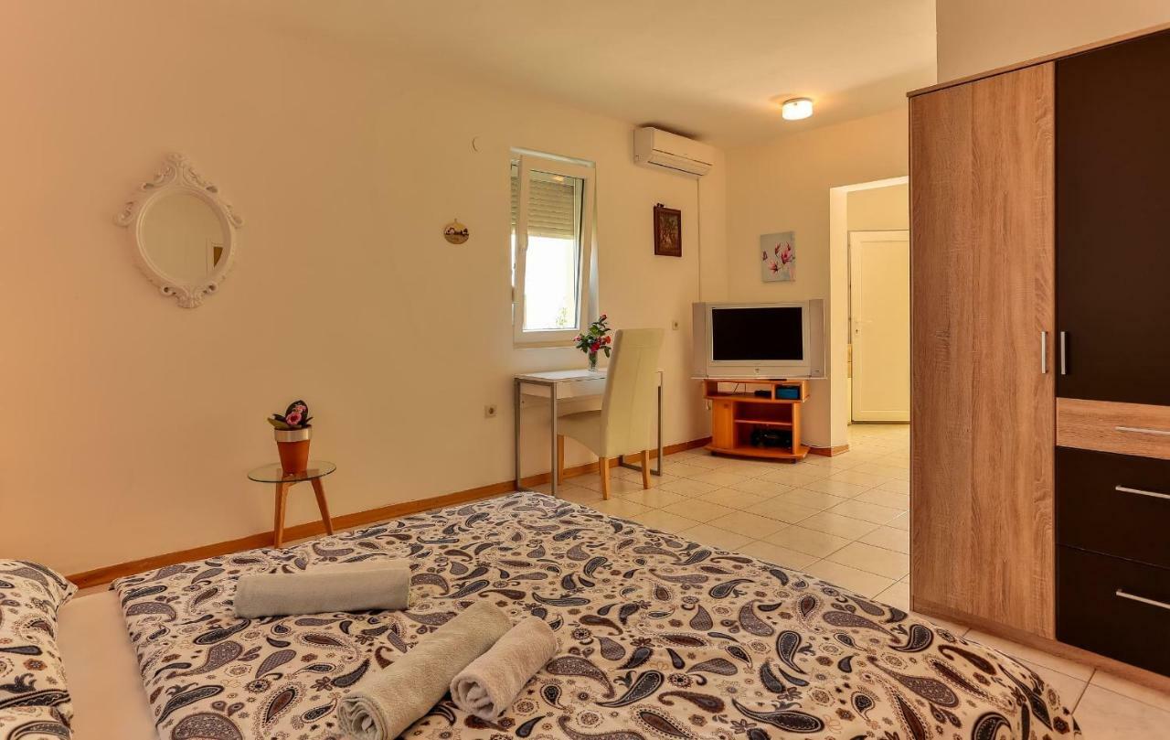 Apartments Dora Victoria Dream Μεντουλίν Εξωτερικό φωτογραφία