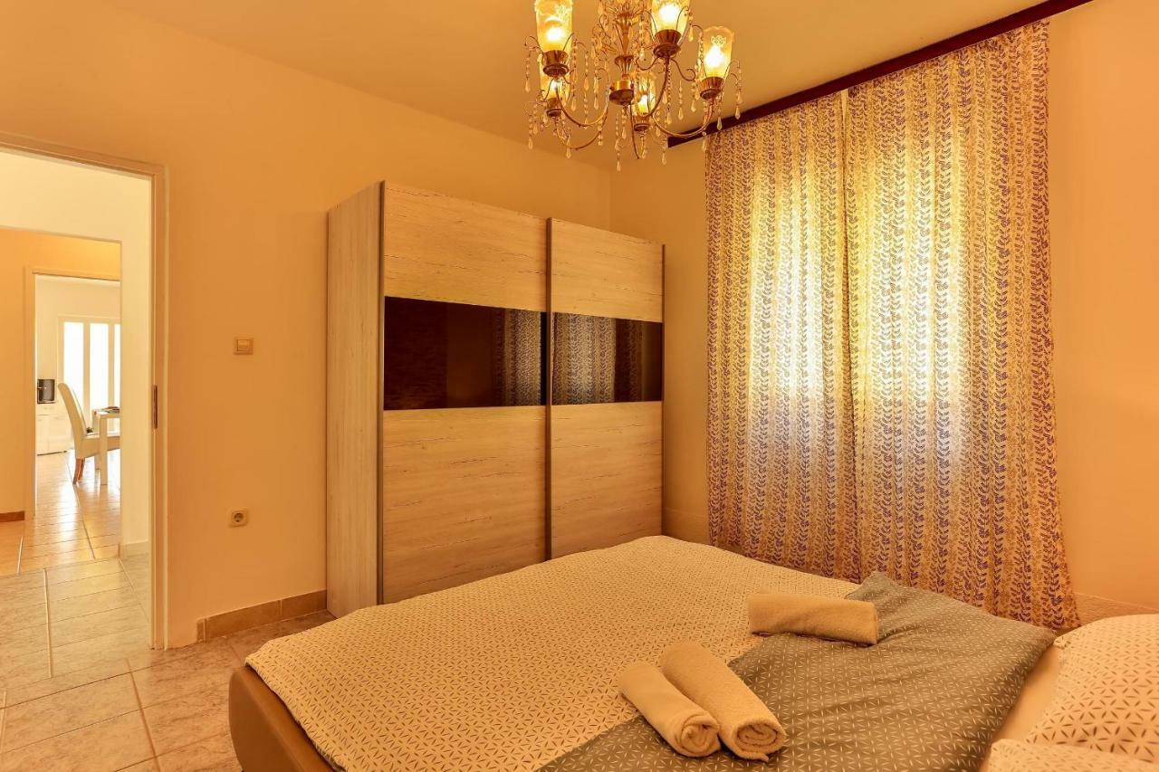 Apartments Dora Victoria Dream Μεντουλίν Εξωτερικό φωτογραφία