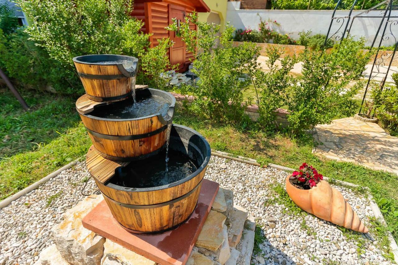 Apartments Dora Victoria Dream Μεντουλίν Εξωτερικό φωτογραφία