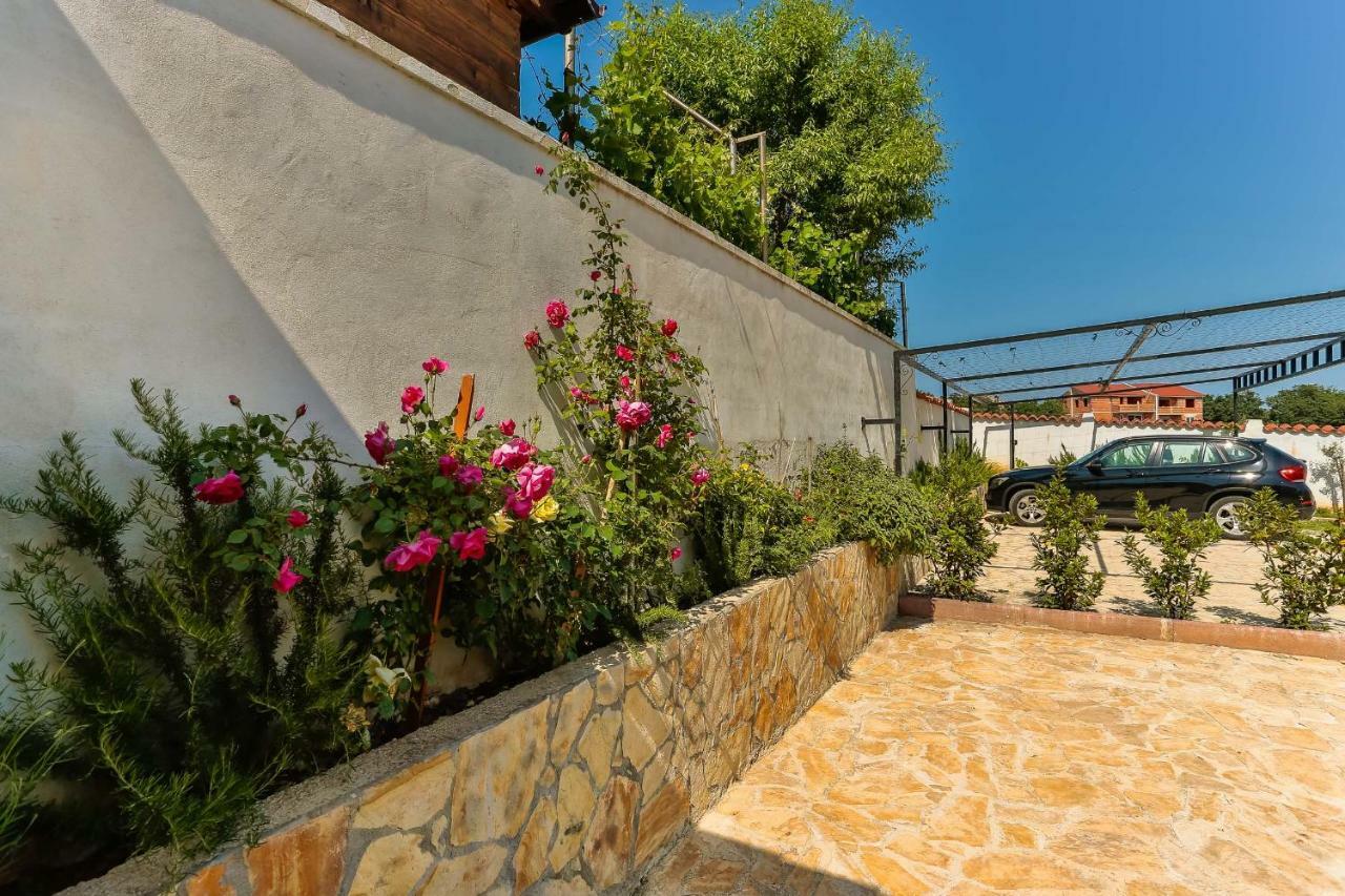 Apartments Dora Victoria Dream Μεντουλίν Εξωτερικό φωτογραφία