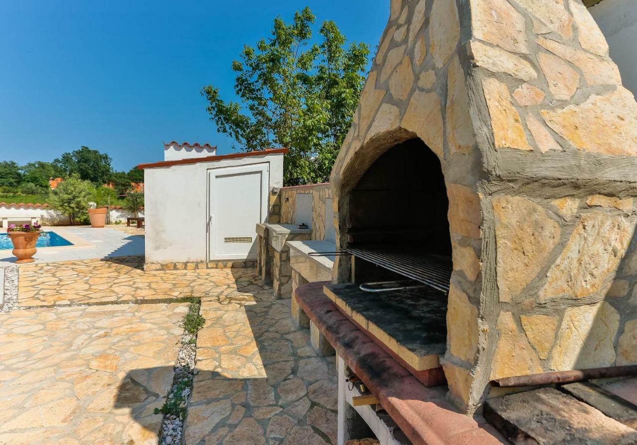 Apartments Dora Victoria Dream Μεντουλίν Εξωτερικό φωτογραφία