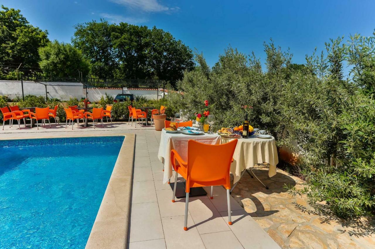Apartments Dora Victoria Dream Μεντουλίν Εξωτερικό φωτογραφία