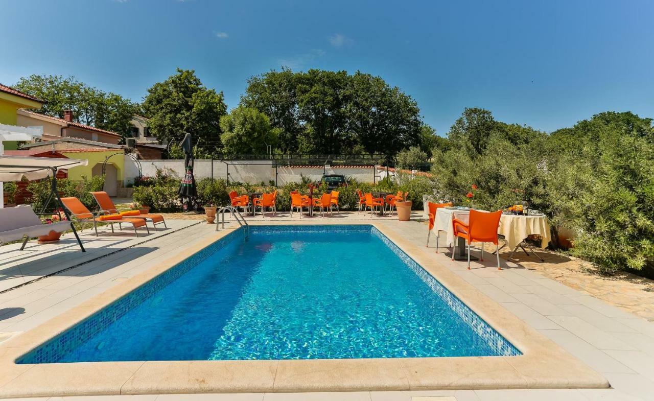 Apartments Dora Victoria Dream Μεντουλίν Εξωτερικό φωτογραφία